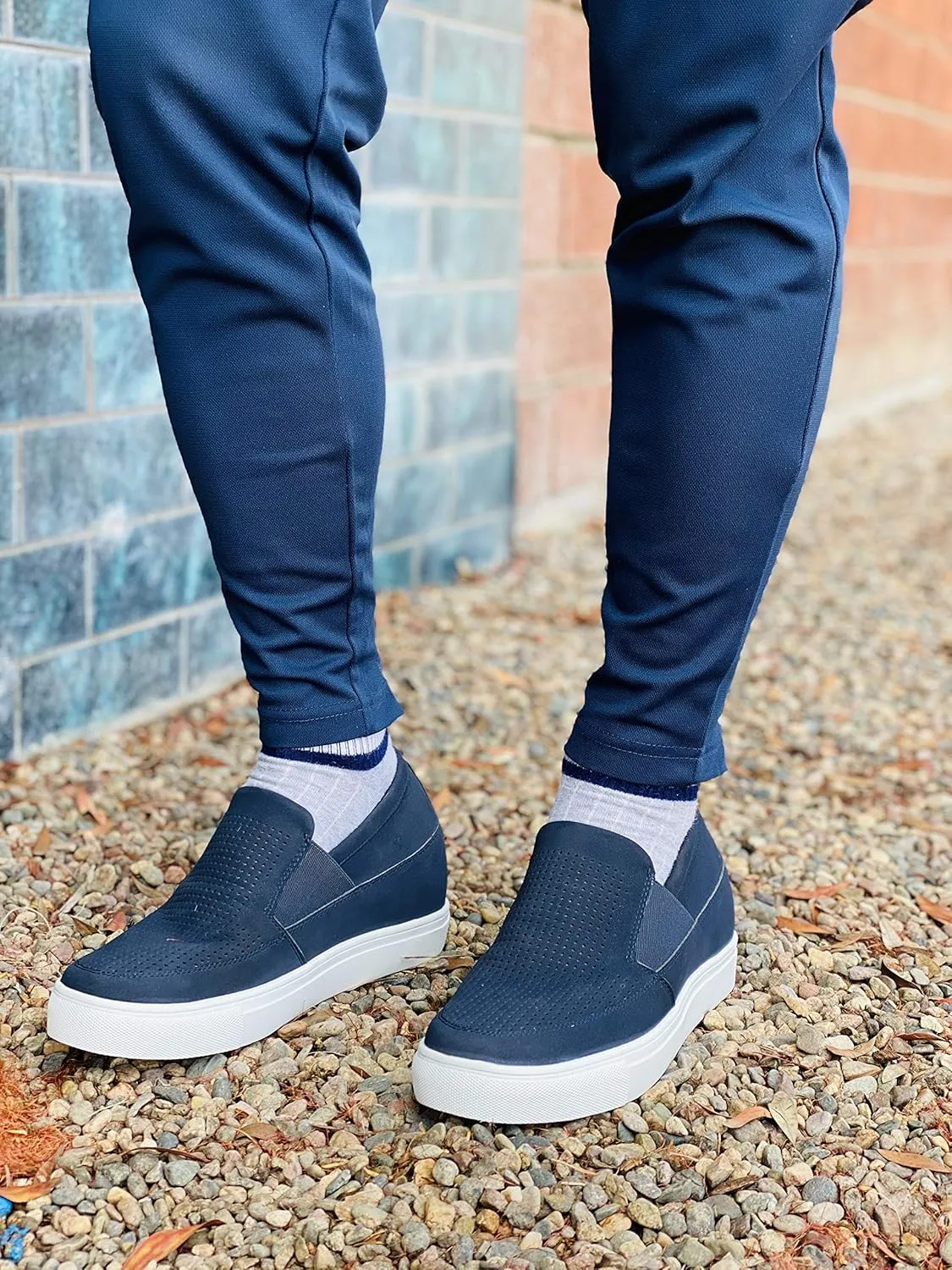 CALTO Men's Invisible Height Increasing Elevator Shoes - Navy Blue Leather Slip-on Lightweight Casual Loafers - 3 Inches Taller - G63892 - Size 9 D(M) US